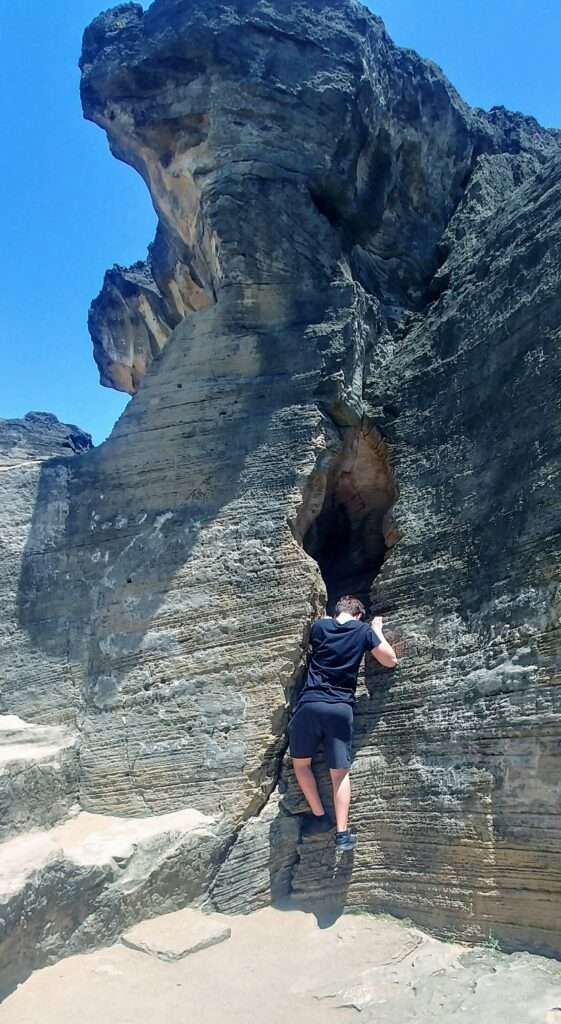 Entrance to Cueva del Indio en Puerto Rico